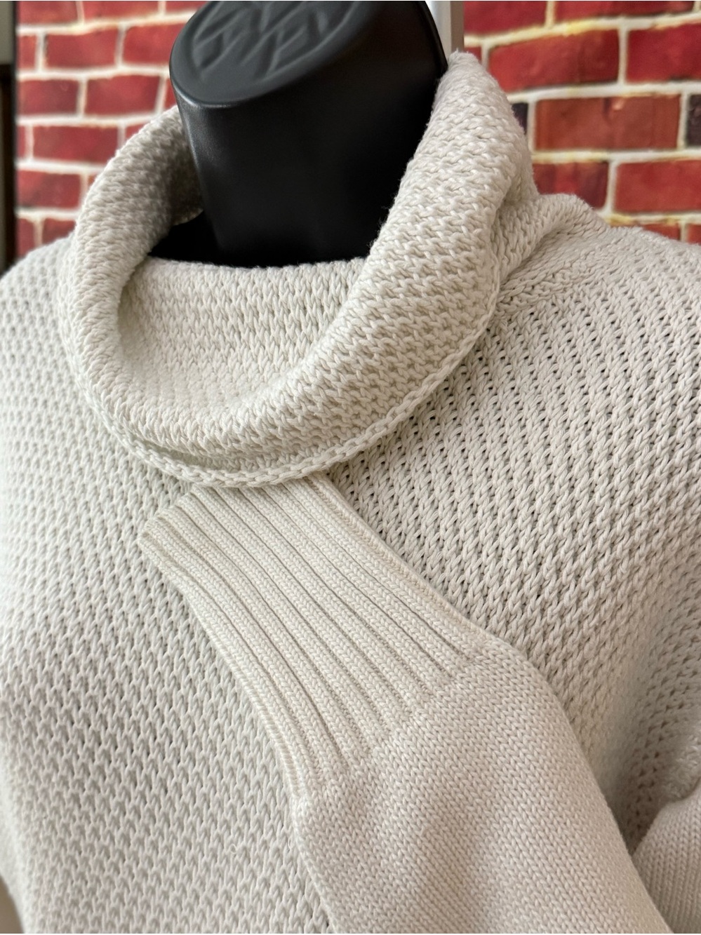 Athleta Women’s Size Small Ivory/Cream Cowl Neck Textured Knit Sweater.